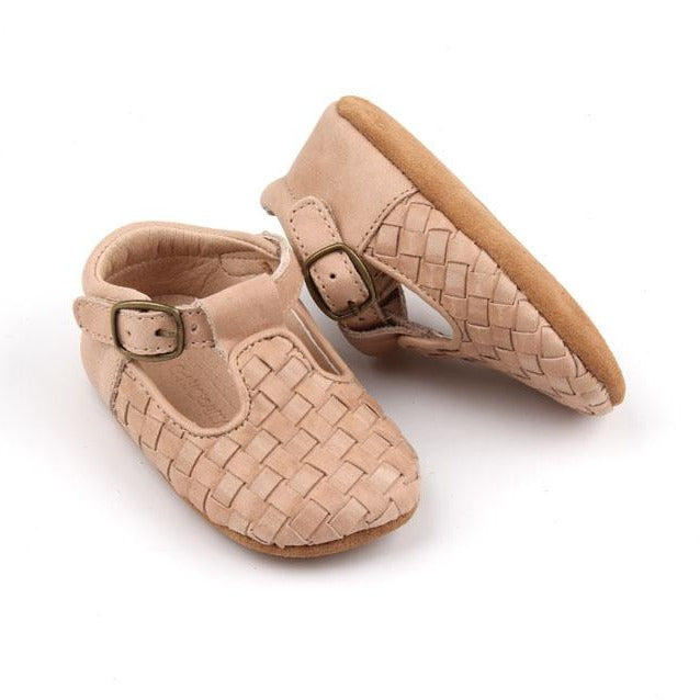 Pram Shoes in Soft Leather, Lined in Fur, for Babies, Designed for Crawling Green