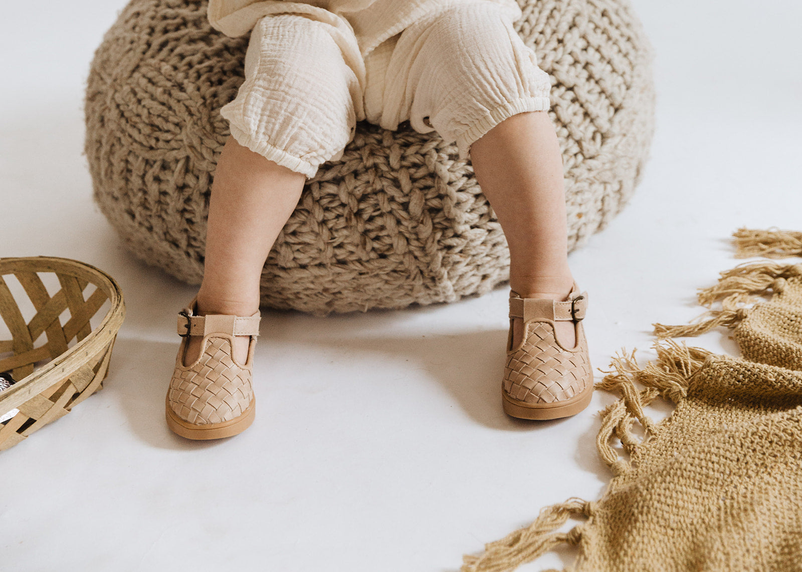 chaussures de bébé⸝⸝⸝⸝♡BOX付 Stone' Leather Toddler Woven T-Bar Shoes | Hard Sole – Consciously