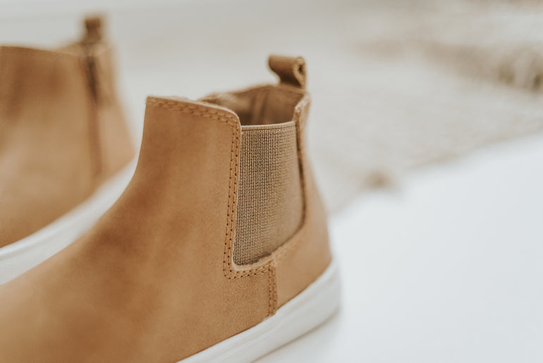 brown toddler boots